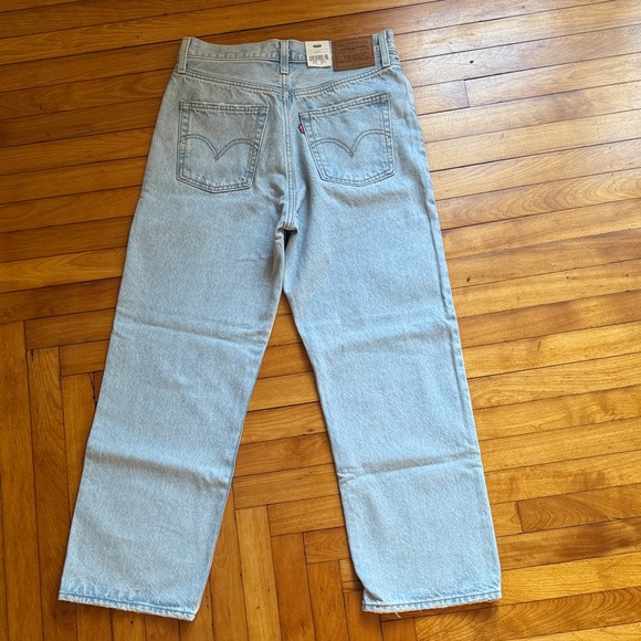 NWT Levi’s Ribcage Straight Ankle Jeans - Picture 5 of 6